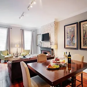 201 York #2 - Newly Renovated Parkside Apt! Apartment Savannah